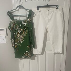 Green Paisley Top and White Pants Set 2x